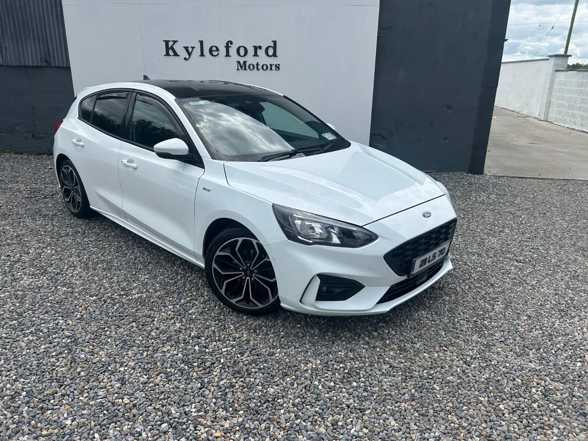 Ford Focus 2021 St Line - Image 2