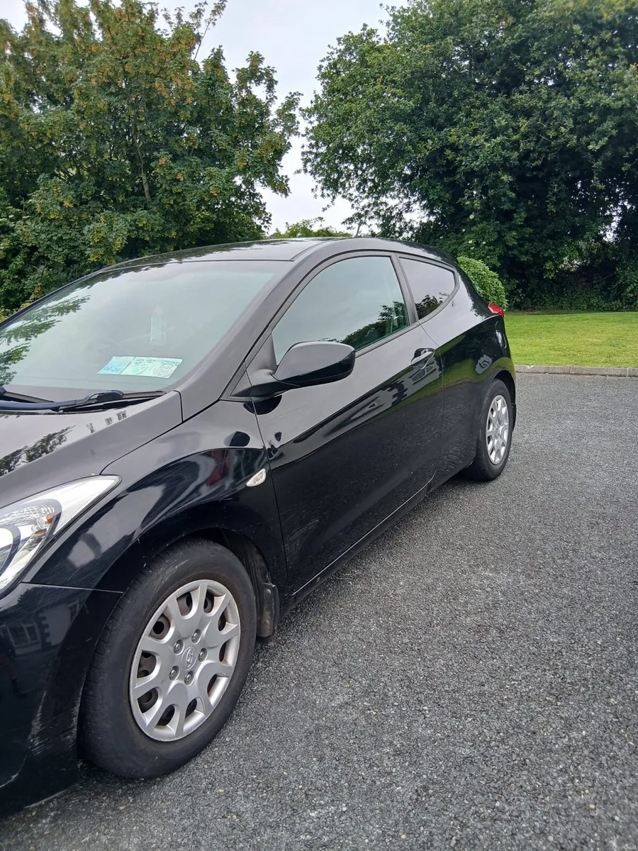 Hyundai 2014 i30 Car Van Black - Image 4