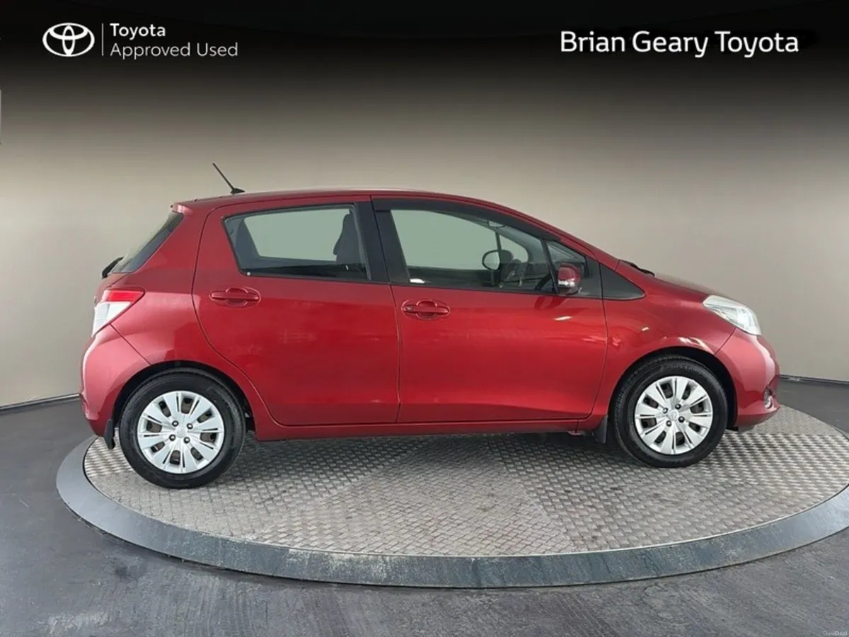 Toyota Yaris 1.0 5DR LUNA - Image 3