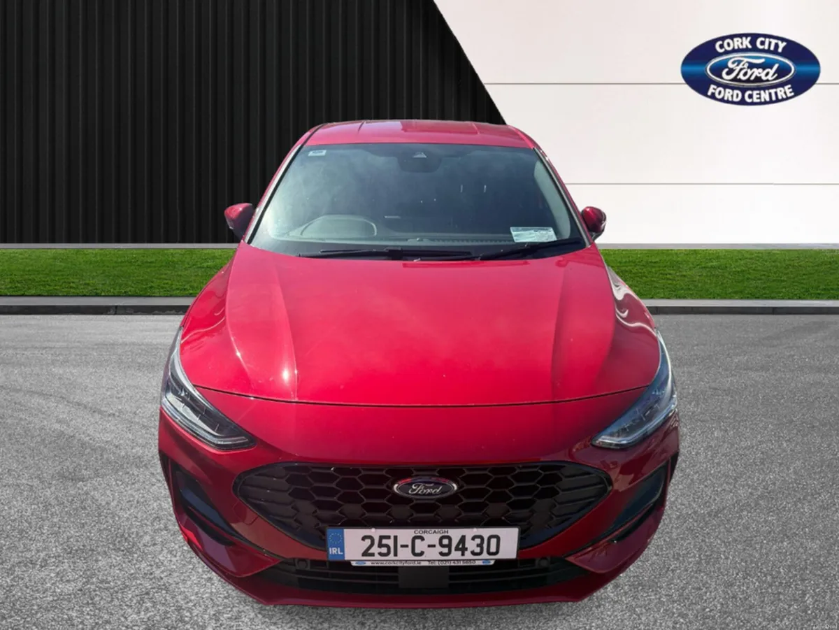 Ford Focus ST-LINE 5DR 1.0T 125 MHEV - Image 3