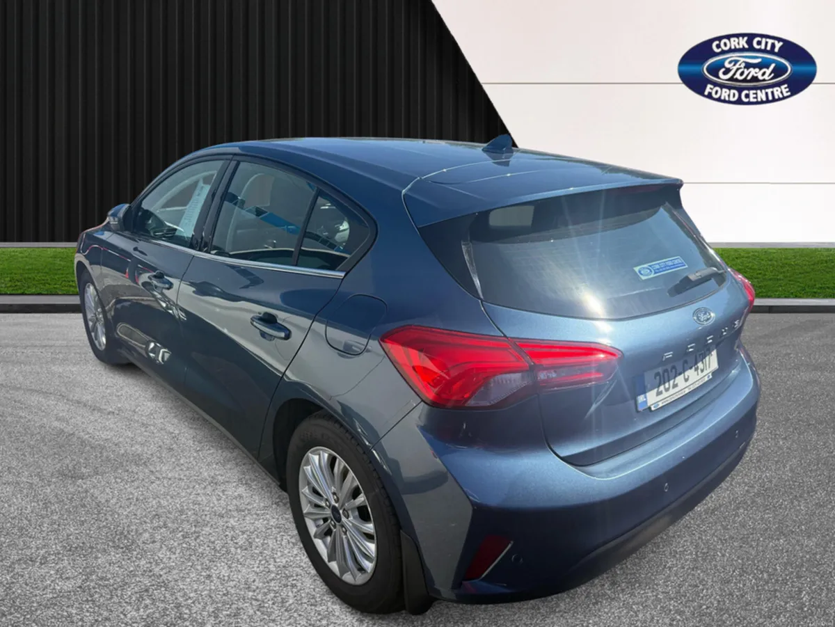 Ford Focus TITANIUM 5DR 1.5 TD 120 S6. S6.2 M6 F - Image 2
