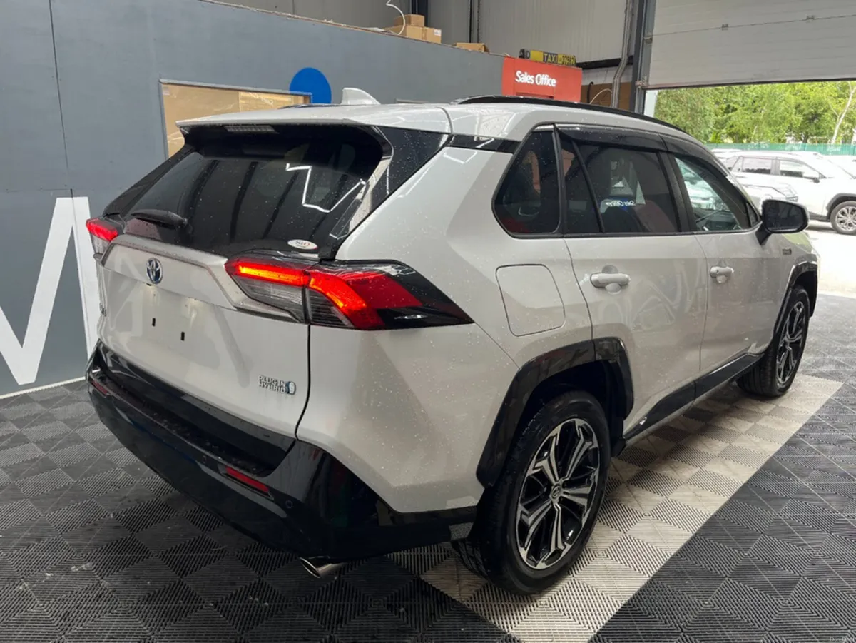 Toyota RAV4 2024 TOYOTA RAV4 PLUG-IN HYBRID Z 2.5 - Image 2