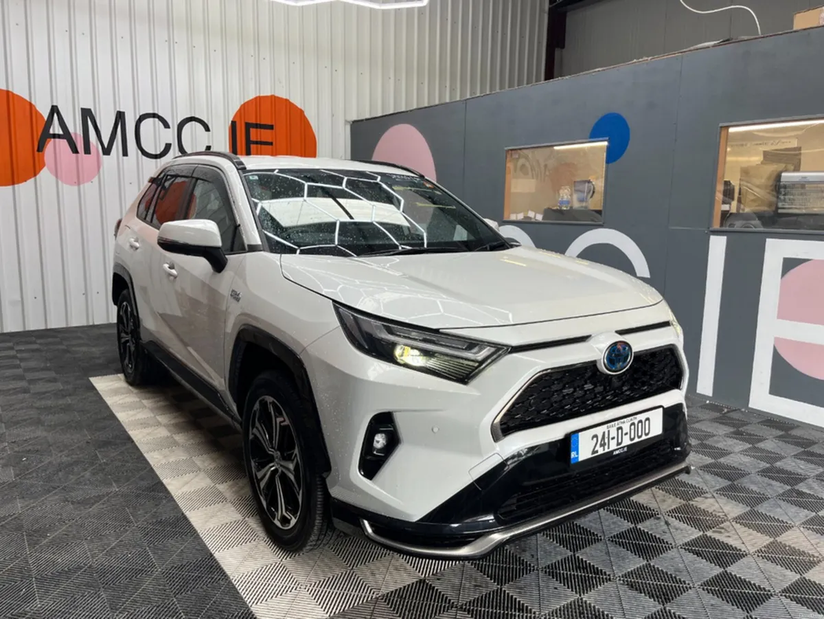 Toyota RAV4 2024 TOYOTA RAV4 PLUG-IN HYBRID Z 2.5 - Image 1