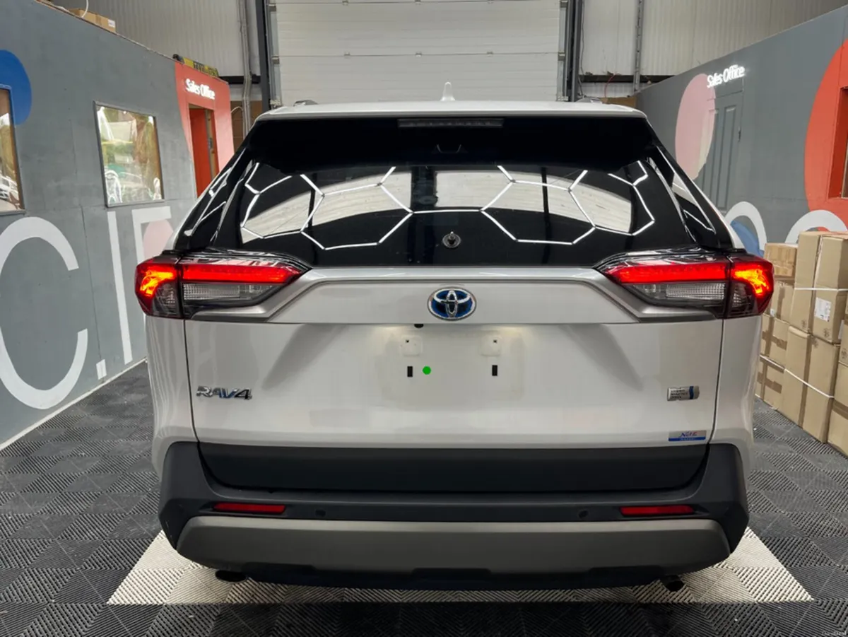 Toyota RAV4 2024 TOYOTA RAV4 HYBRID G 2.5 AUTOMATI - Image 3