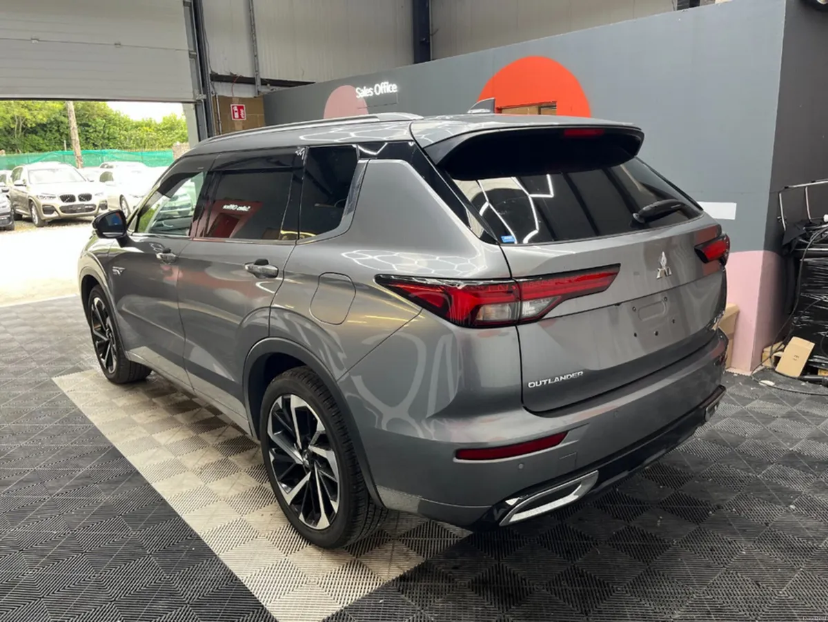 Mitsubishi Outlander 2022 MITSUBISHI OUTLANDER PHE - Image 4