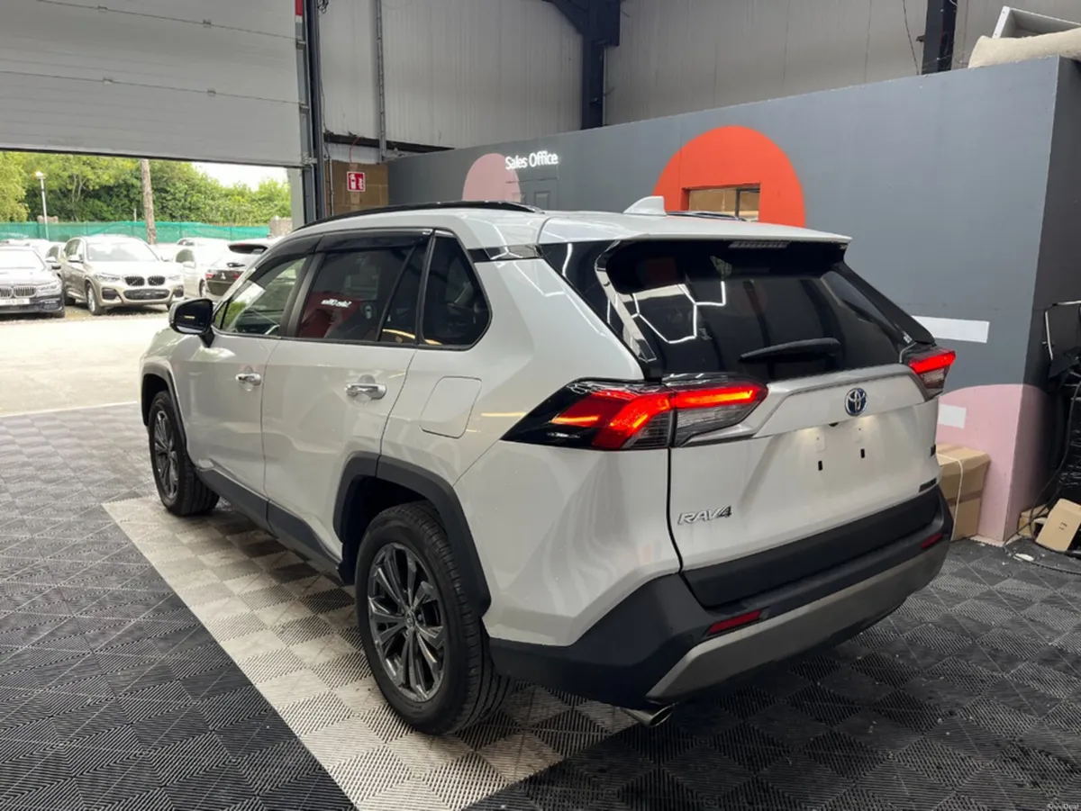 Toyota RAV4 2023 TOYOTA RAV4 HYBRID G 2.5 AUTOMATI - Image 4
