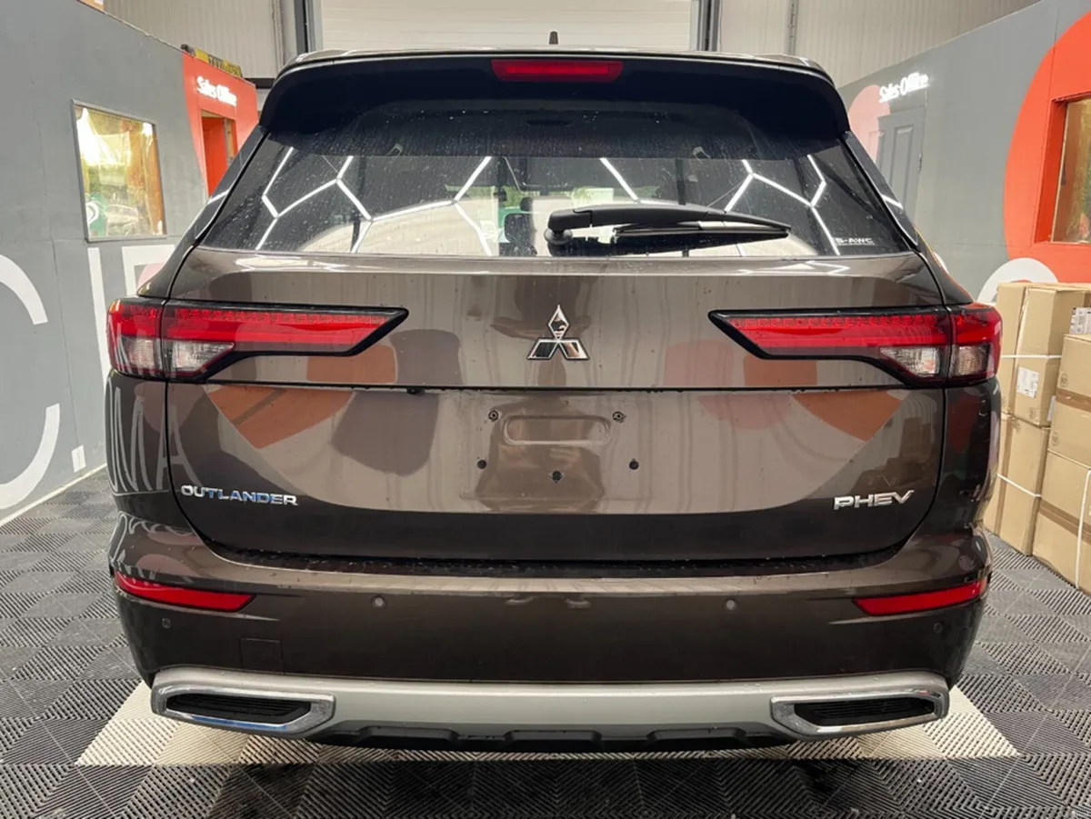 Mitsubishi Outlander 2022 MITSUBISHI OUTLANDER PHE - Image 3