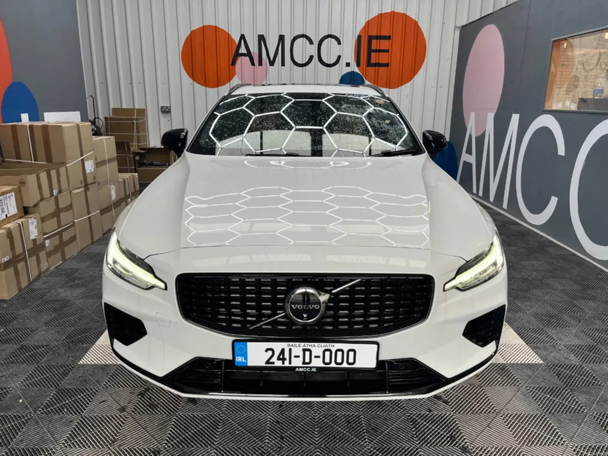Volvo V60 2024 VOLVO V60 ULTRA T6 PLUG-IN 2.0 AUTO - Image 6