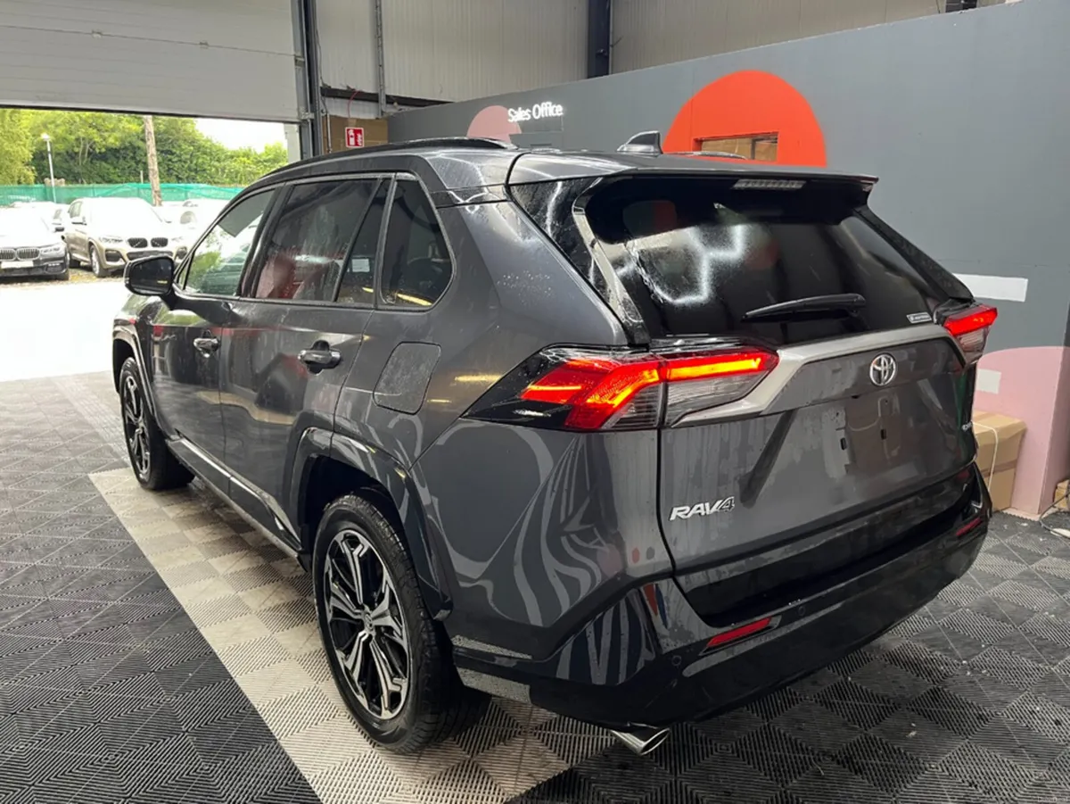 Toyota RAV4 2025 TOYOTA RAV4 HYBRID Z 2.5 AUTOMATI - Image 4