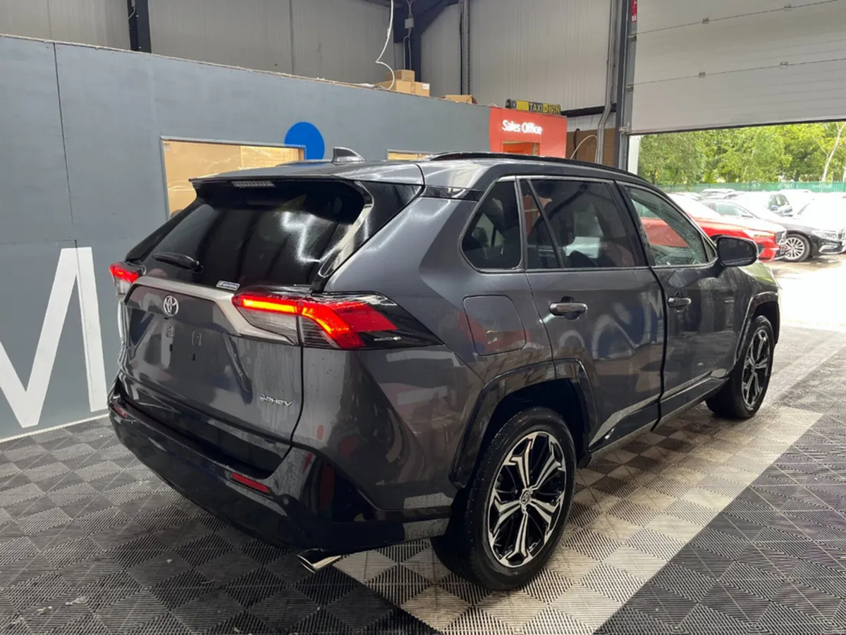 Toyota RAV4 2025 TOYOTA RAV4 HYBRID Z 2.5 AUTOMATI - Image 2