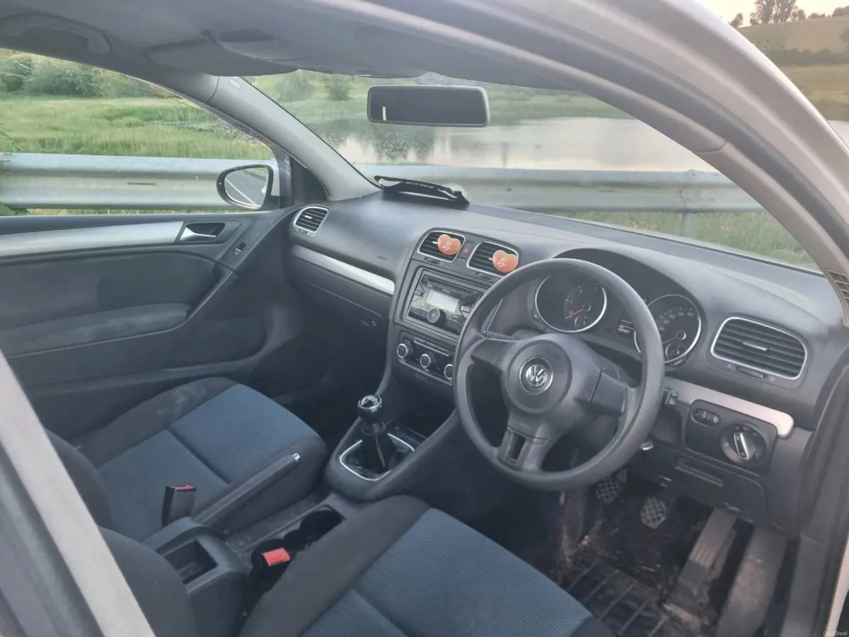 2010 VW Golf (Tax & NCT) - Image 3