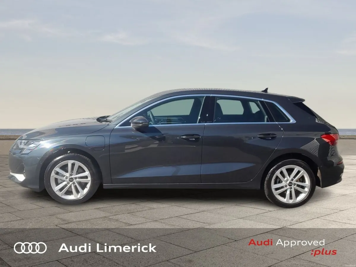 Audi A3 *SAVE €1913 VS NEW* A3 40 TFSIE 204HP S-T - Image 4