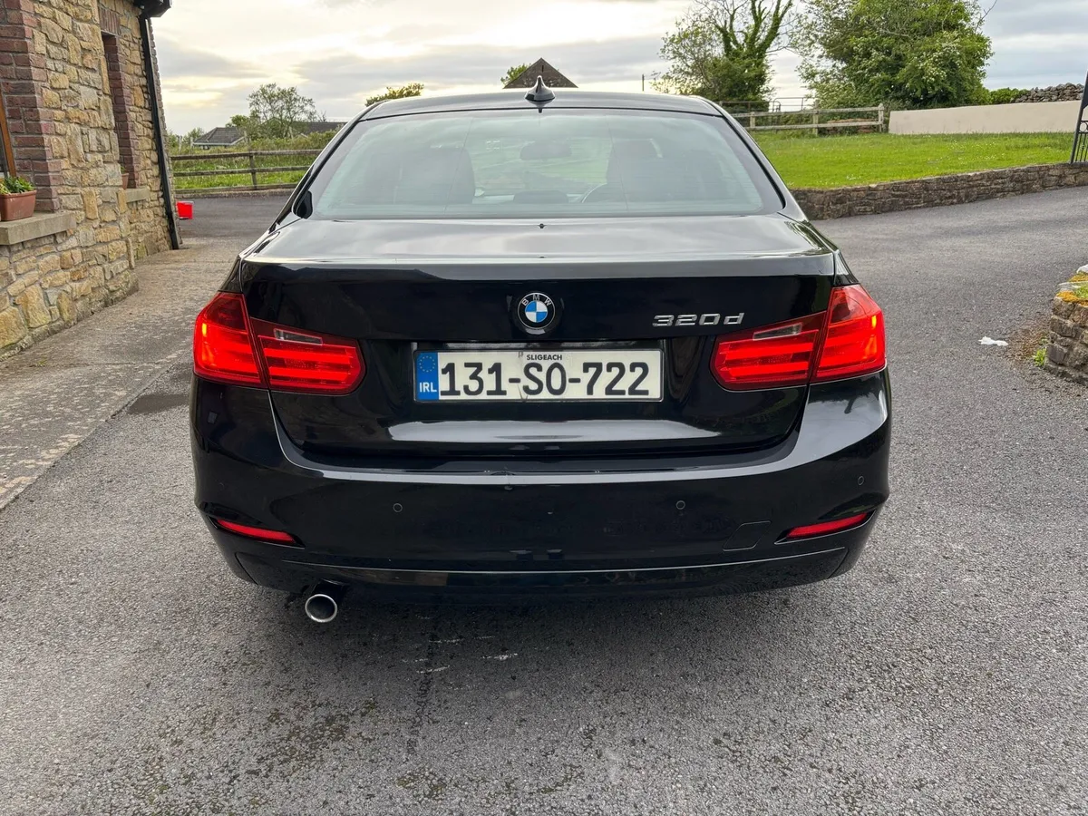 Car - Image 3