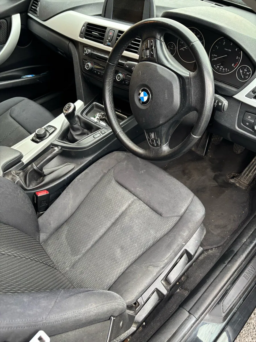 Car - Image 6
