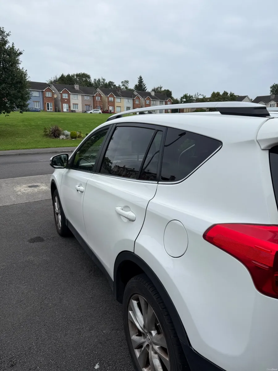 Toyota RAV4 2014 - Image 3