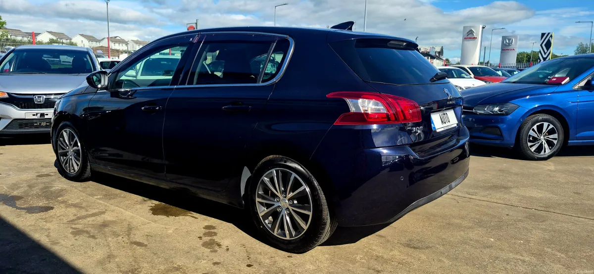 peugeot 308 automatic 1.2 pure tech petrol low kms - Image 6