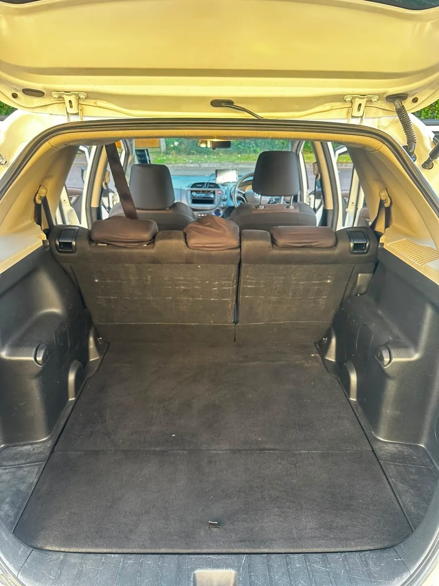 Honda fit shuttle - Image 4