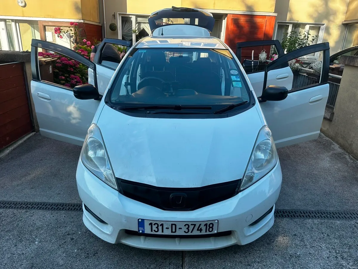Honda fit shuttle - Image 1