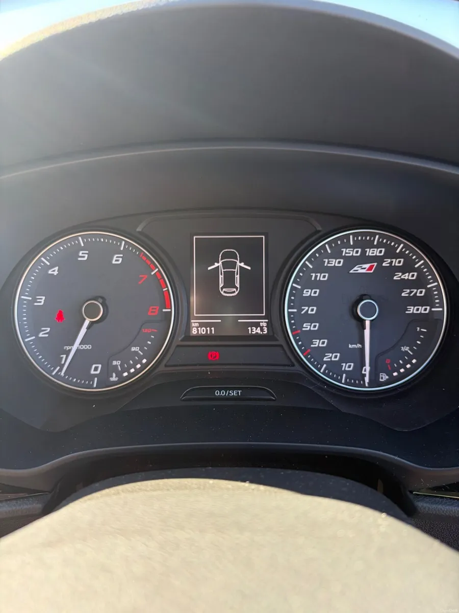 SEAT Leon 2017 - Image 2
