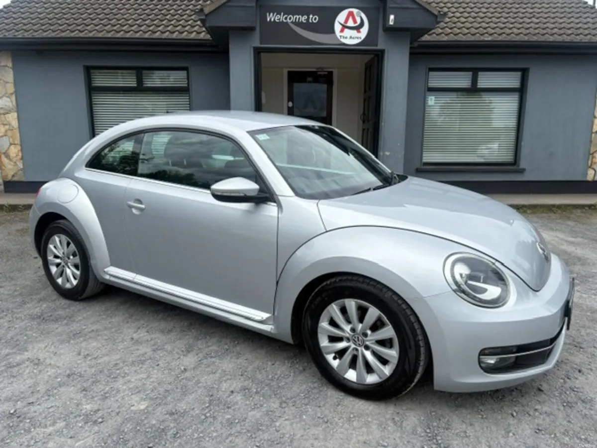 Volkswagen Beetle 2015 - Image 2