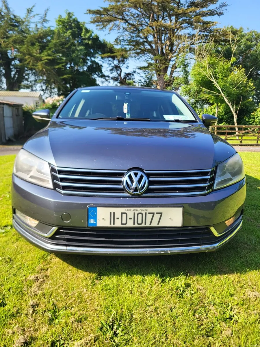 Volkswagen Passat 2011 - Image 1