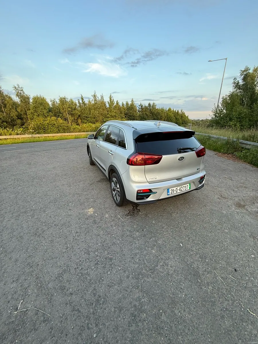 Kia Niro 3 EV 64kw long range hi spec - Image 6