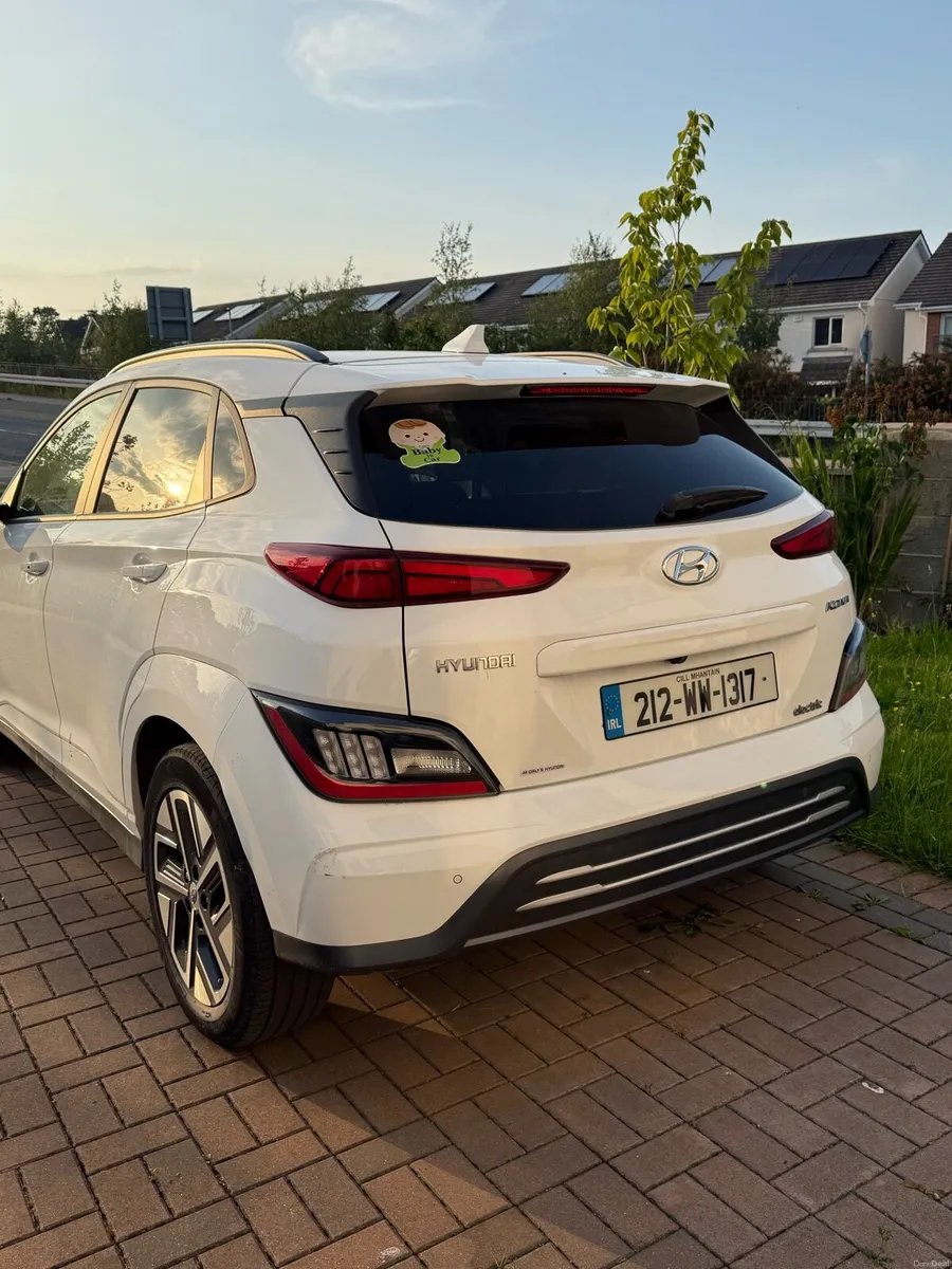 Hyundai Kona EV Premium - Image 2