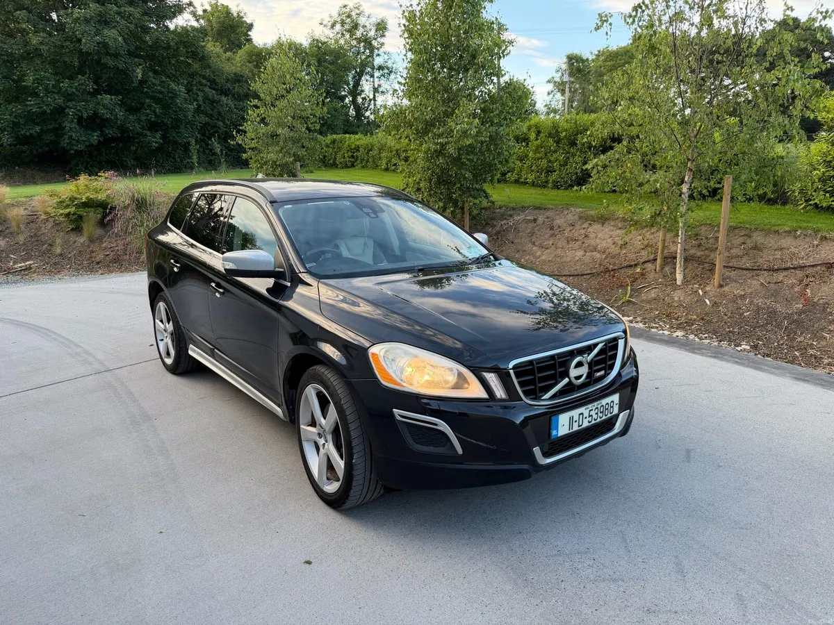 Volvo XC60 R-Design - Image 2