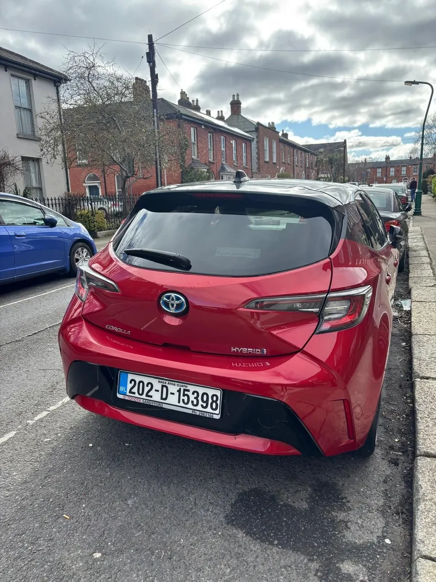 2020 Toyota Corolla Luna Sport Hybrid Automatic - Image 4