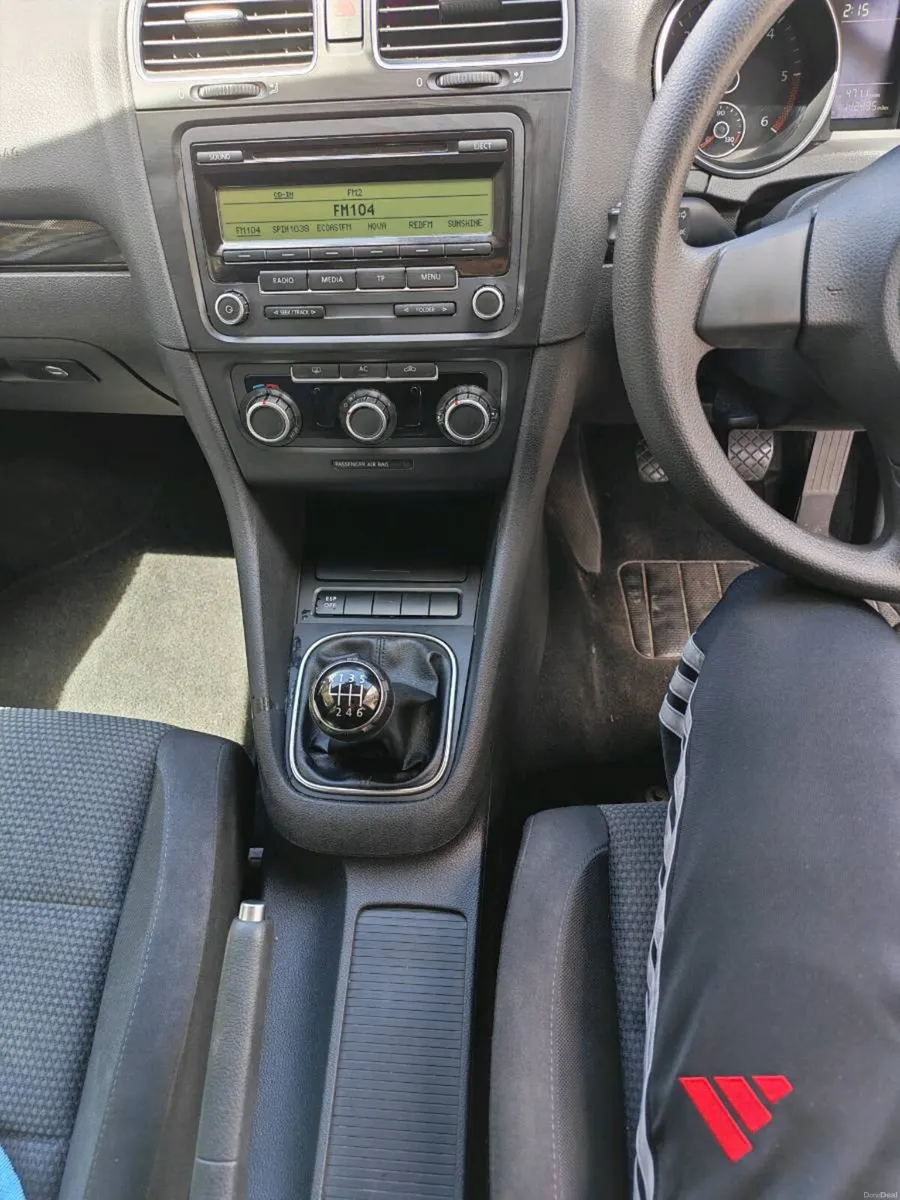 2010 Wolkwagen Golf 2.0 - Image 1