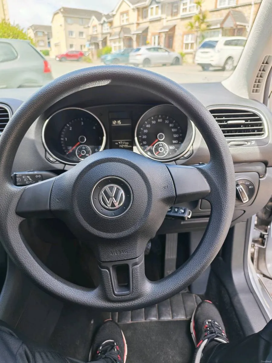 2010 Wolkwagen Golf 2.0 - Image 2