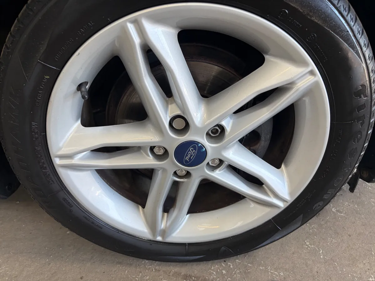 Ford Focus 2017. 1.0  TITANIUM - Image 3