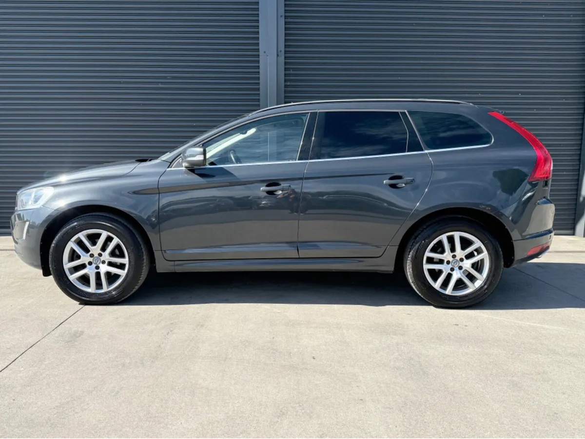 Volvo XC60 2.0 D4 SE NAV 190BHP 5DR - Image 4