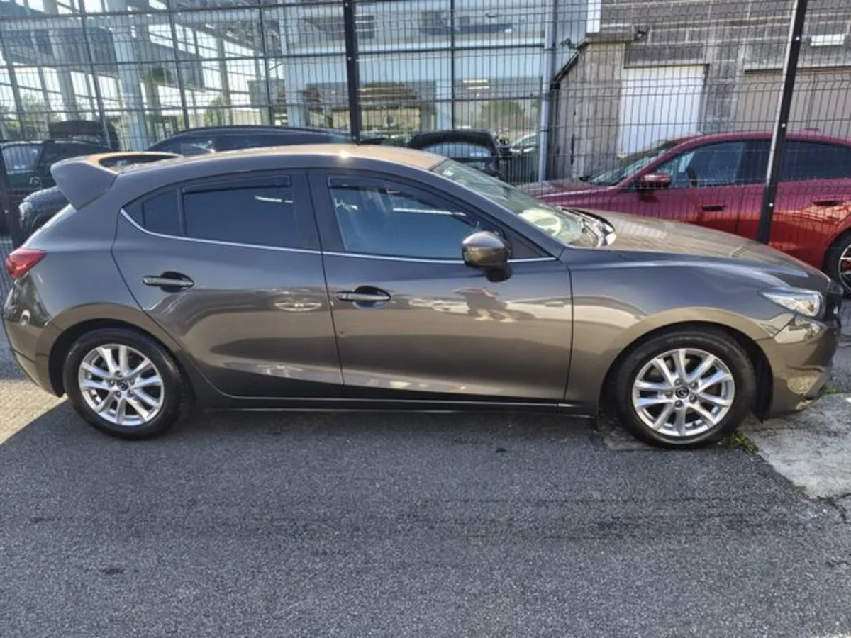 Mazda Mazda3 1.6D 1.5D (105PS) Executive S - Image 2