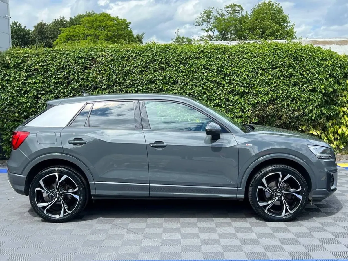 Audi Q2 SPORT S-LINE PACK 1.0 TFSI AUTO // APPLE C - Image 2