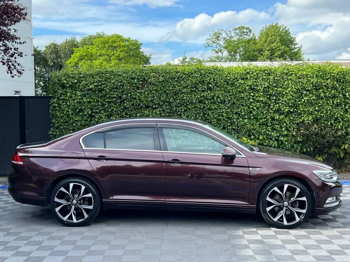 Volkswagen Passat R-LINE PACK 1.4 TSI AUTO // NEW - Image 2