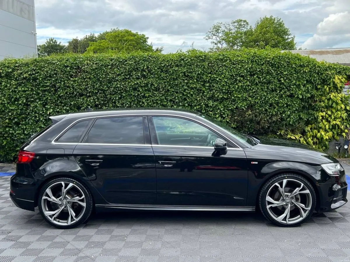 Audi A3 S-LINE 1.4 TFSI AUTO // APPLE CARPLAY/ANDR - Image 2