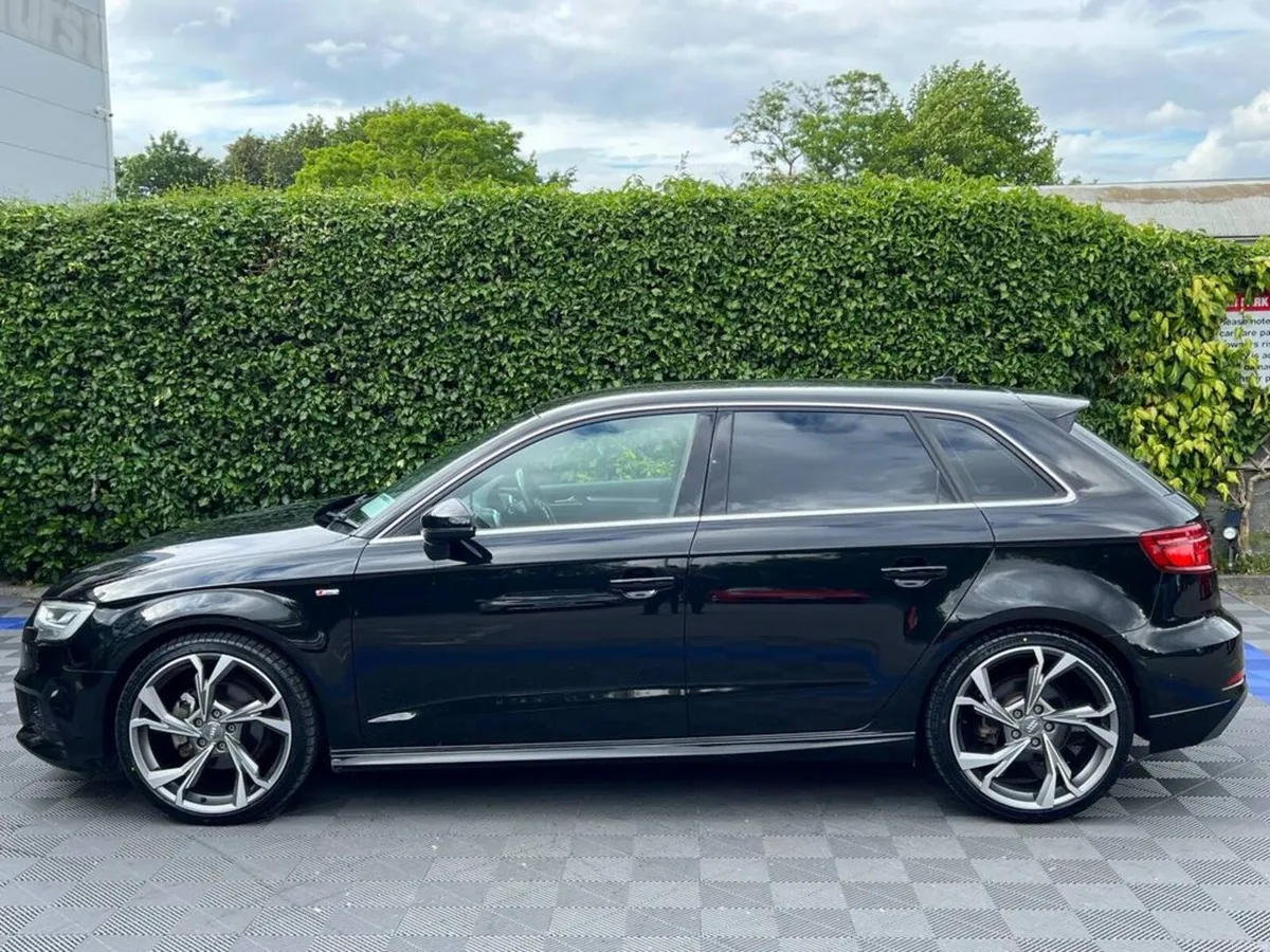 Audi A3 S-LINE 1.4 TFSI AUTO // APPLE CARPLAY/ANDR - Image 3