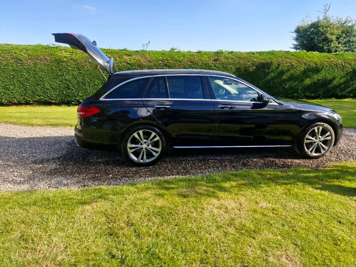 Mercedes C350e - Image 4