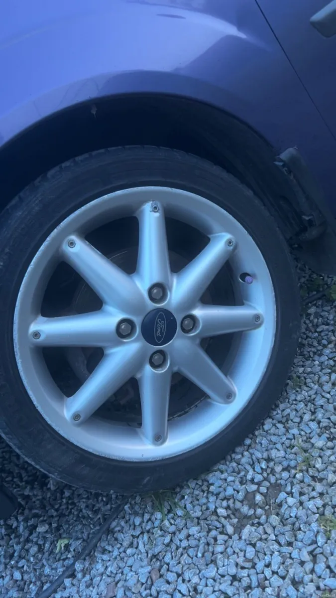 Ford Fiesta 1.2 petrol - Image 2