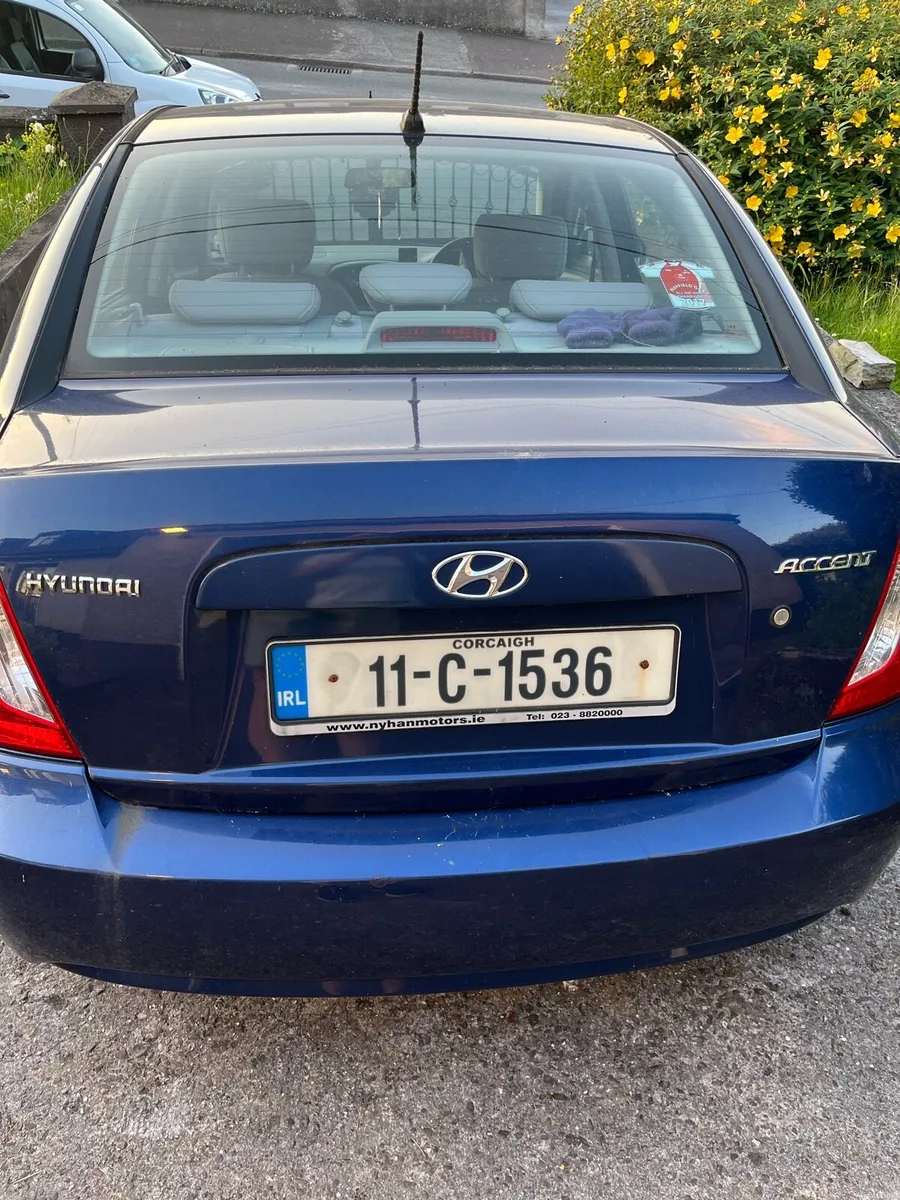 Hyundai Accent - Image 3