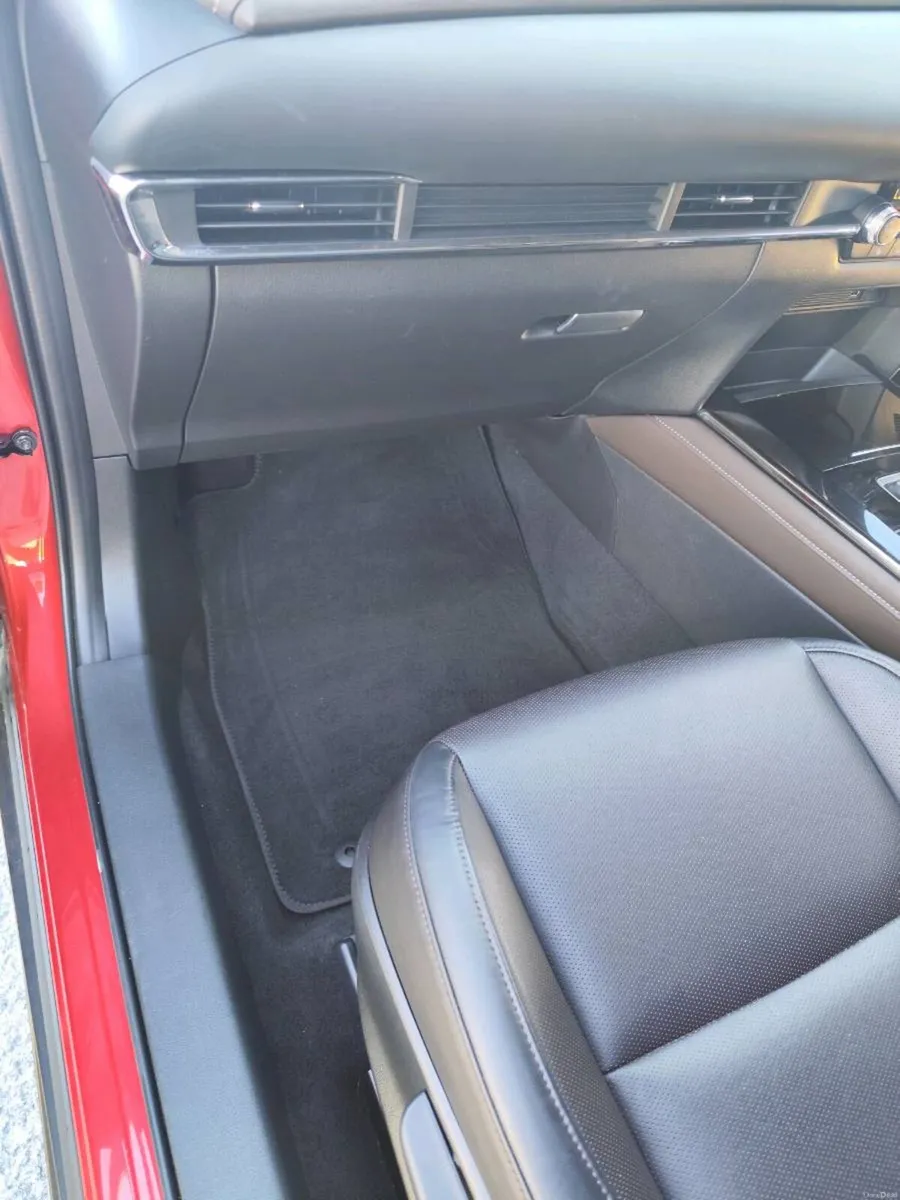 Mazda CX-30 2021 - Image 2