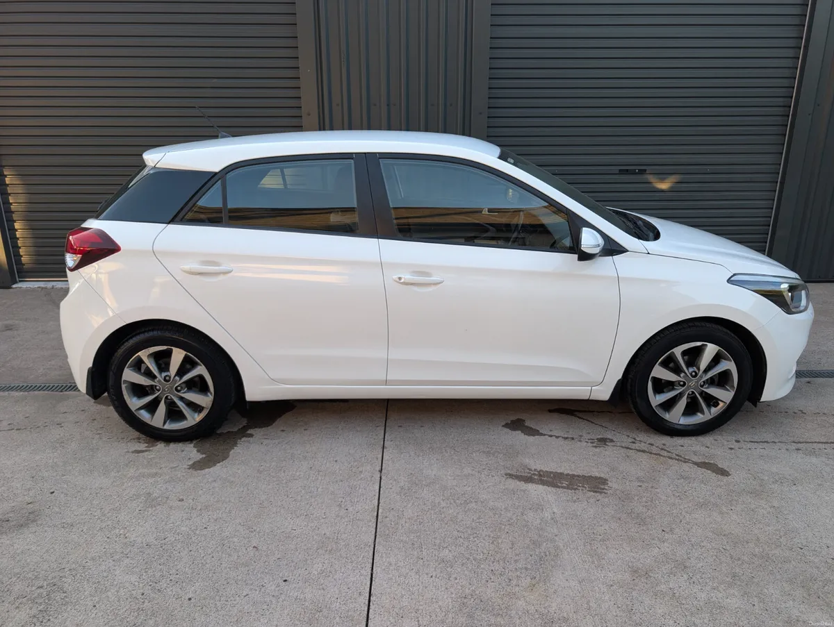 2015 Hyundai i20  1.2 SE - Image 6
