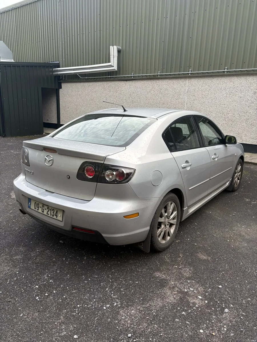 Mazda 3 2009 - Image 2