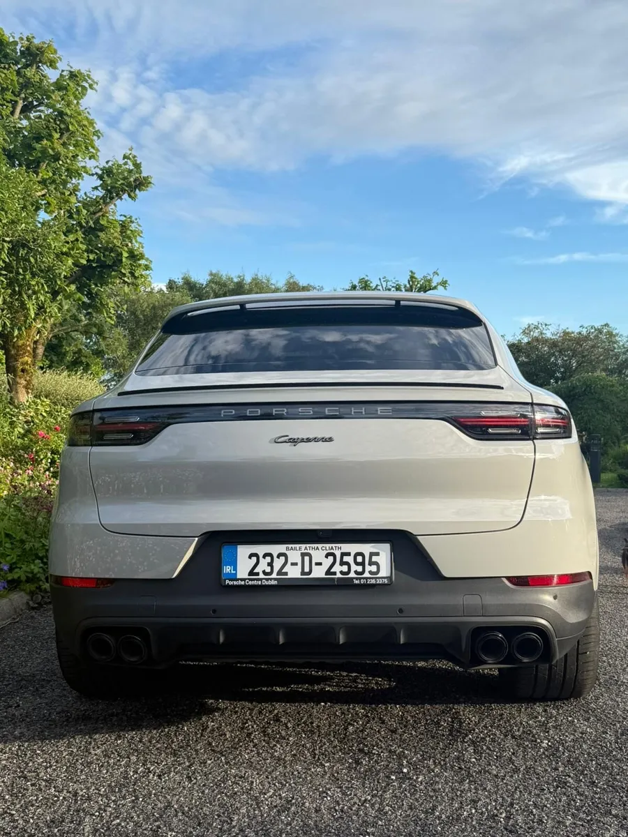 2023 Porsche Cayenne - Image 4