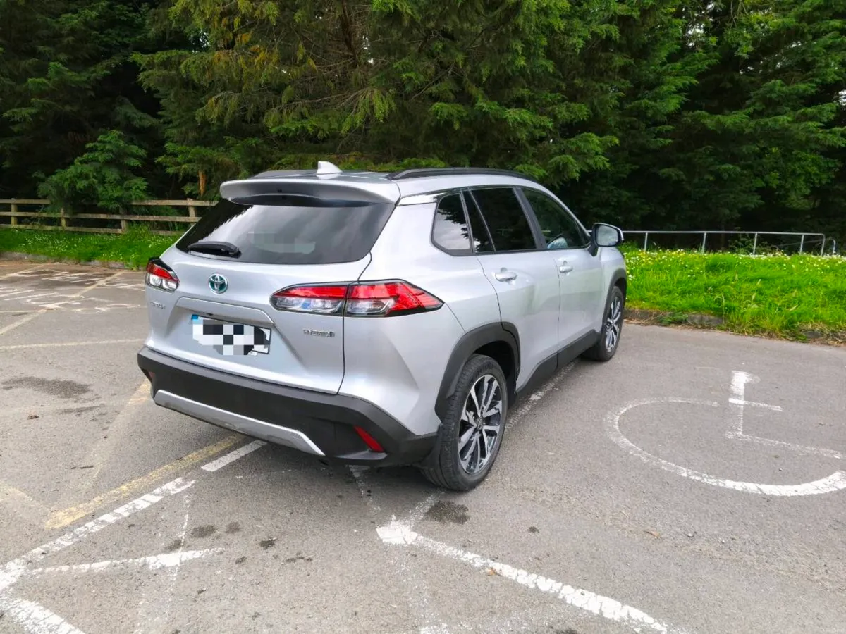 Toyota Corolla Cross 1.8 Hybrid Sol, 2023 - Image 4