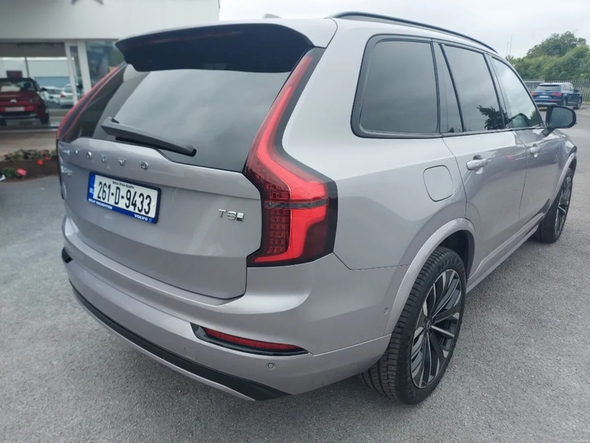 Volvo XC90 T8 PHEV PLUS DARK AWD 5DR - Image 4