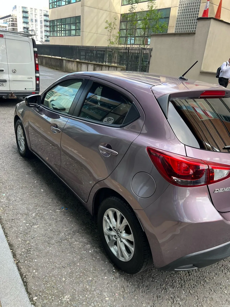 Mazda Demio - Image 2