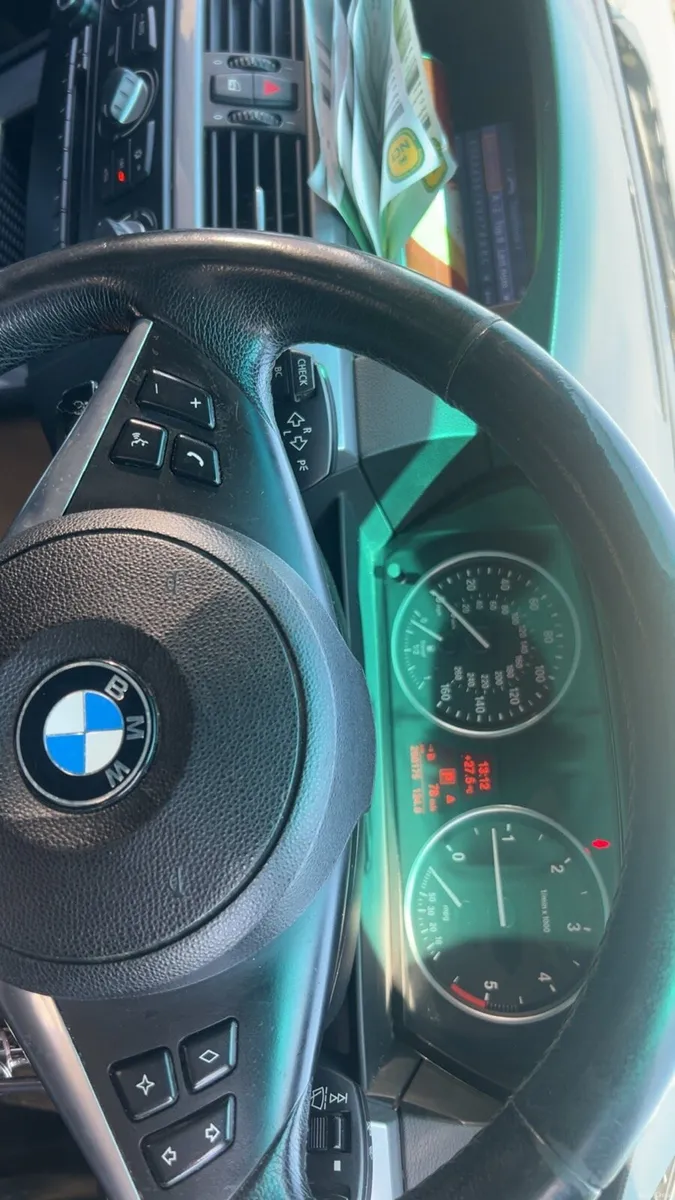 520d - Image 6