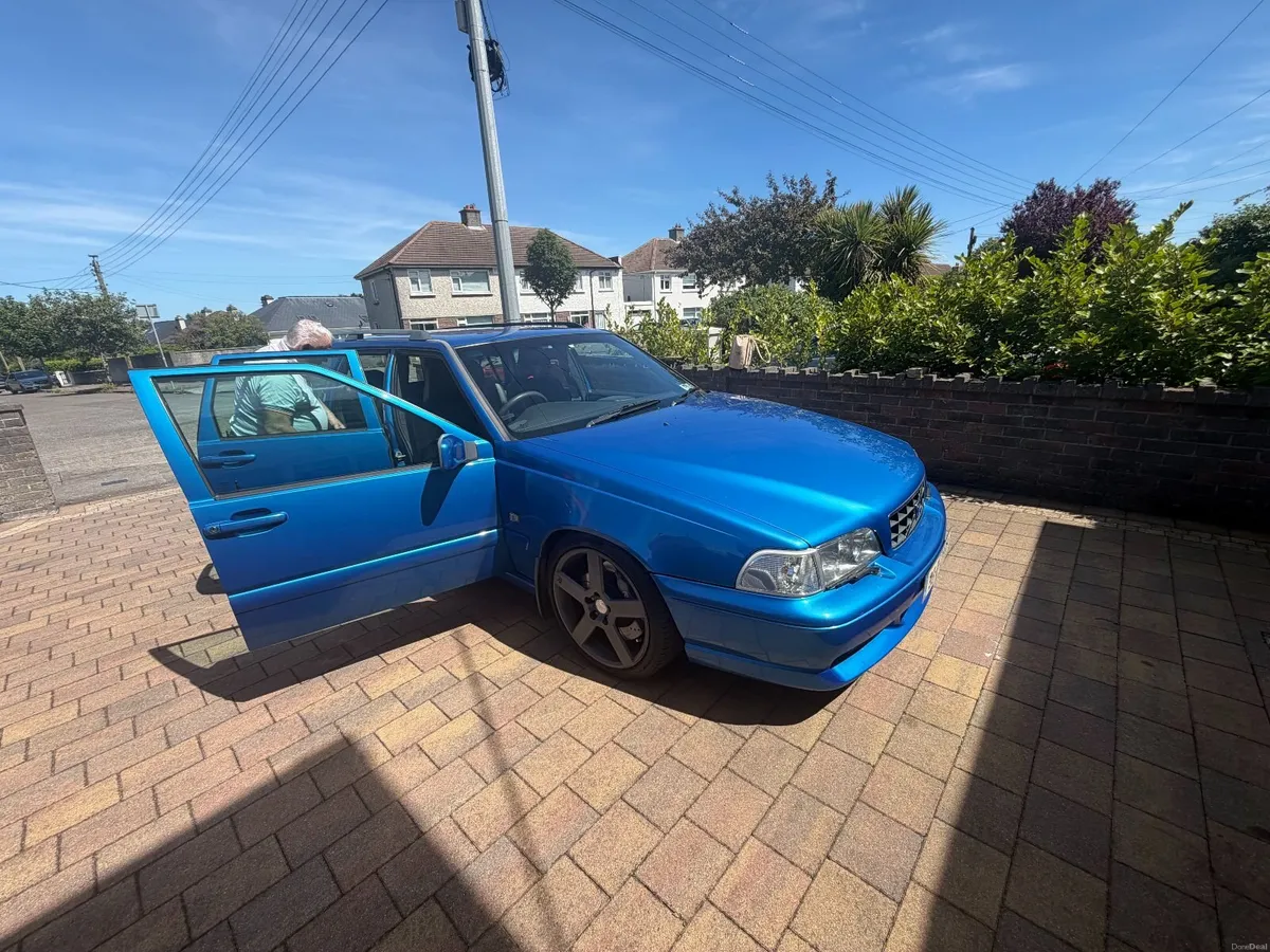 1999 Volvo V70R AWD | Rare Example - Image 4
